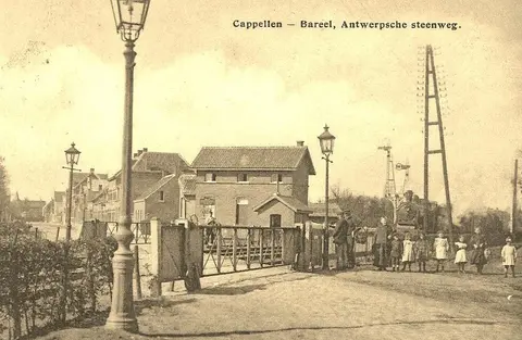 Antwerpsesteenweg - Barreel in de Antwerpsesteenweg
