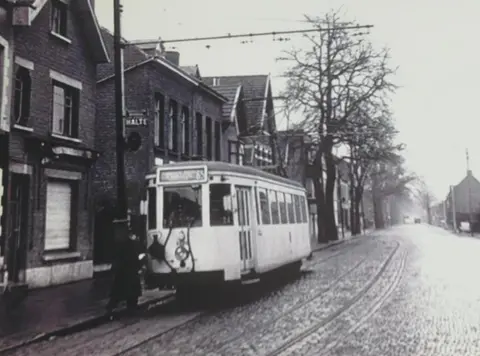 Antwerpsesteenweg in de Antwerpsesteenweg