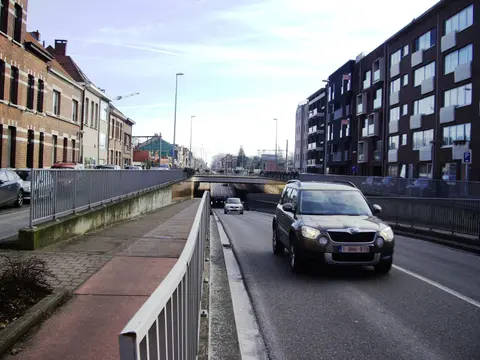 Antwerpsesteenweg - Inrit tunnel in de Antwerpsesteenweg