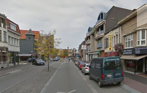 Antwerpsesteenweg - huis met torentje Gazin in de Antwerpsesteenweg