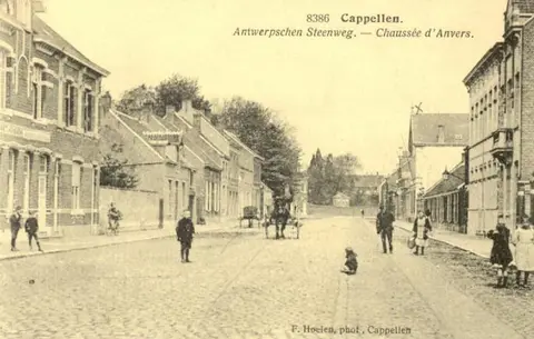 Antwerpsesteenweg_2 in de Antwerpsesteenweg