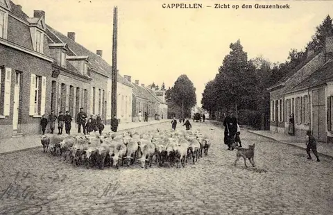Dorpsstraat - Geuzenhoek in de Dorpsstraat