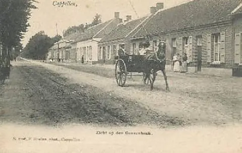 Dorpsstraat - Geuzenhoek 1903 in de Dorpsstraat (1903)