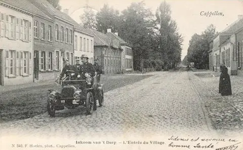 Dorpsstraat - Inkom Dorp in de Dorpsstraat