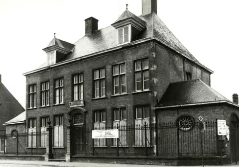 Dorpsstraat - Pastorij in de Dorpsstraat