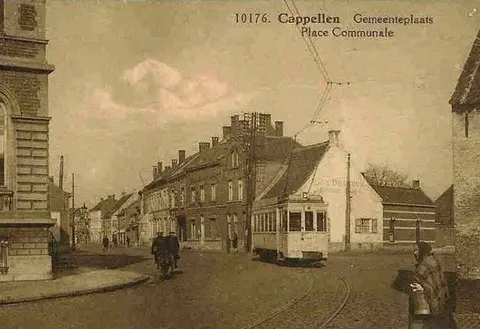 Dorpsstraat - Tram - HDH in de Dorpsstraat