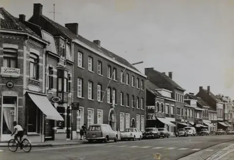 Dorpsstraat 1960 in de Dorpsstraat (1960)