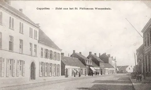 Dorpsstraat Wezenhuis-Mater Salvatoris in de Dorpsstraat