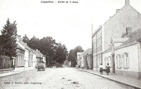 Dorpsstraat einde 1911 in de Dorpsstraat (1911)