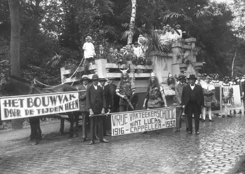 100 jaar Belgie - Eeuwfeesten 1930 - Vakschool St. Lucas (1930)