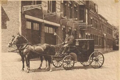 Begrafenissen Ketelaars 1930 in de Guyotlei (1930)