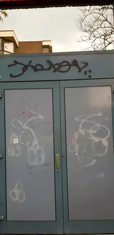 Afbraak Bruggeske 10 in de Hoevensebaan