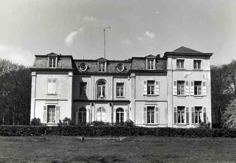 Hoevensebaan - Blauwhof voorgevel in de Hoevensebaan