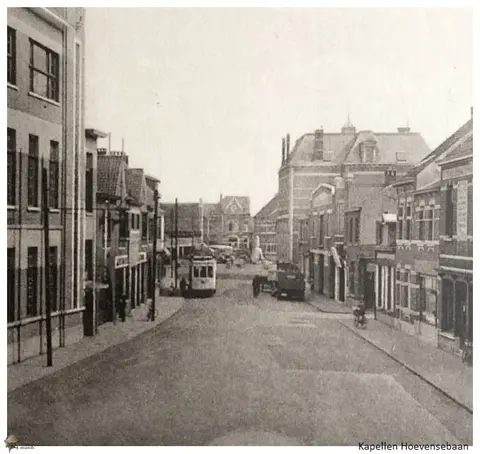 Hoevensebaan - Cinema Lux - Tram 72 2 in de Hoevensebaan