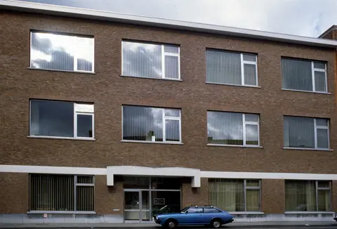 Hoevensebaan - Gem. Bibliotheek in de Hoevensebaan