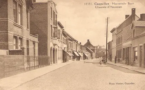 Hoevensebaan in de Hoevensebaan