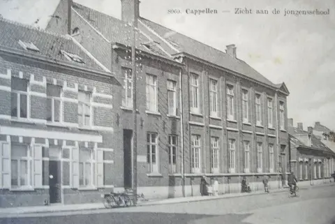 Hoevensebaan - Jongensschool in de Hoevensebaan