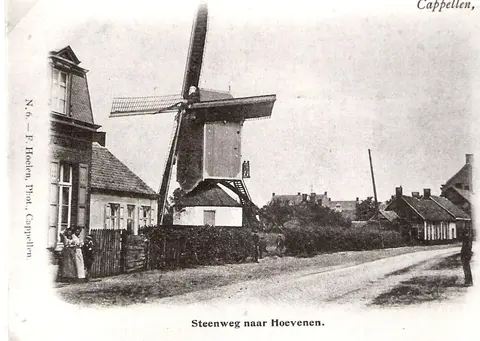 Hoevensebaan 38 - Molen in de Hoevensebaan 38