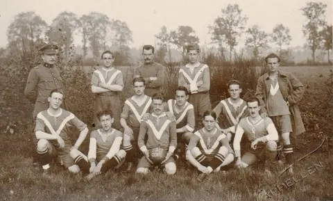 Hoogboom - Spoorwegregiment Voetbalploeg