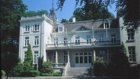 Kasteel Beukenhof - 1995 1 (1995)