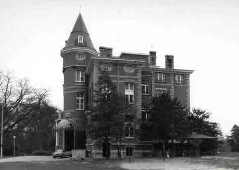 Kasteel Heidehof 1 - Kapelsestraat 45 in de Kapelsestraat 45