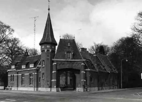 Hoogboom - Kasteel Heidelust - poortgebouw