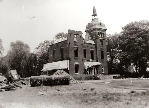 Kasteel Heidelust - Afbraak 1975 (1975)