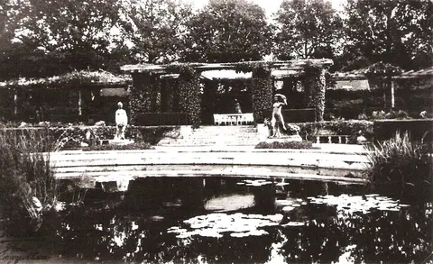 Kasteel Irishof - beelden - Block 13