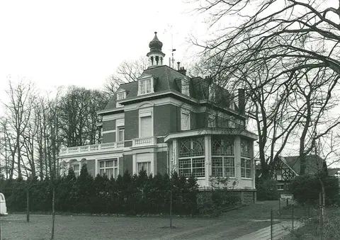 Meidoornlaan 9 - Kasteel Op den Wal in de Meidoornlaan 9