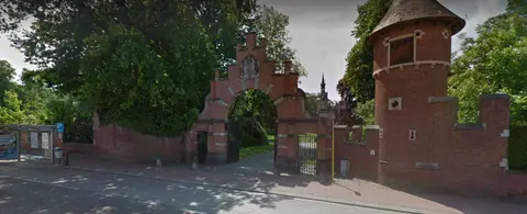 Kasteel Starrenhof - Google
