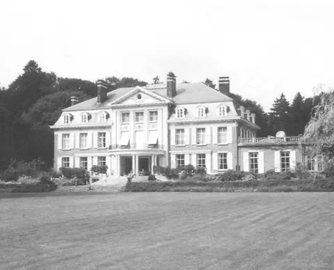 Kasteel Wolvenbos