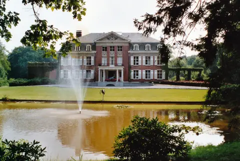 Kasteel Wolvenbos