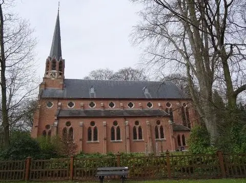 Hoogboom - St. Jozefkerk 3 - Hoogboomsteenweg 294 in de Hoogboomsteenweg 294