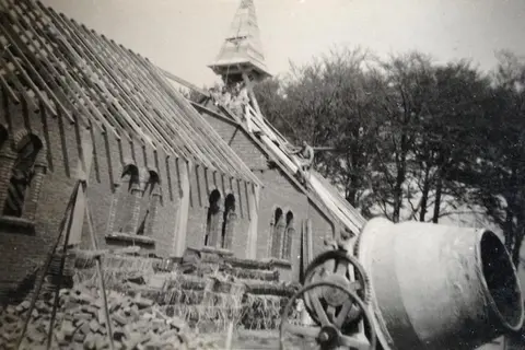 Kapel OLV van Fatima bouw_4
