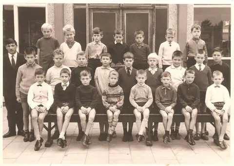 Klasfoto - Broedersschool St. Jozef 1967-1968 - 3de leerjaar - meester De Meulenaere (1968)
