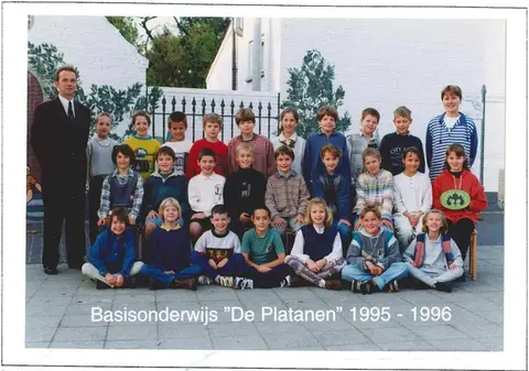Klasfoto - De Platanen 1995-1996 - 4de leerjaar - juf Marianne en meester De Sitter (1996)