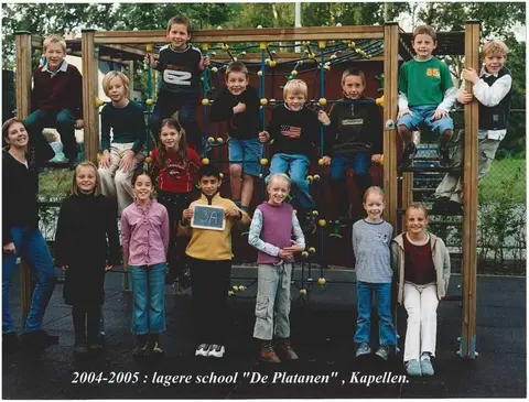 Klasfoto - De Platanen 2004-2005 - 3de leerjaar A - juf Mieke (2005)