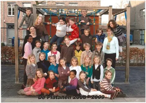 Klasfoto - De Platanen 2008-2009 - 2de leerjaar - juf Anja en juf Mieke (2009)