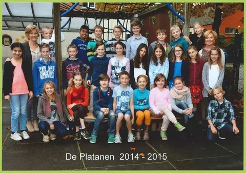 Klasfoto - De Platanen 2014-2015 - 5de leerjaar - juf Ilse en juf Ann (2015)
