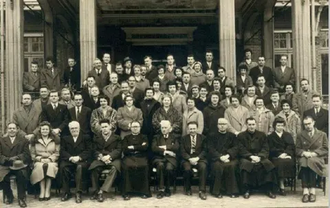 Klasfoto - Kon. Atheneum - Leerkrachten 1