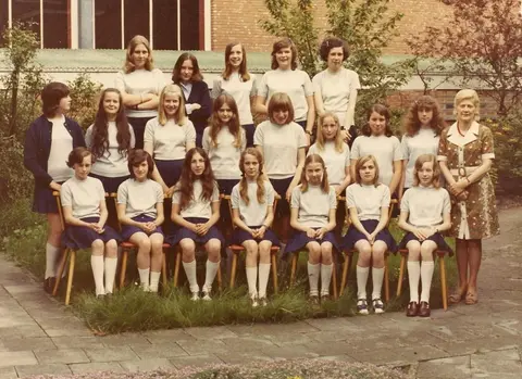 Klasfoto - Mater Salvatoris - 1 LST Kleding 1972-1973 (1973)