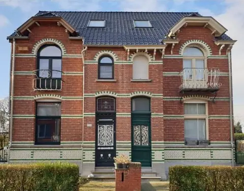 Kon. Albertlei in de Koning Albertlei