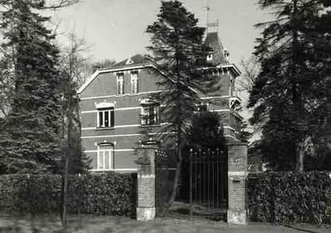 Kon. Astridlaan - Landhuis - Kon. Astridlaan 43 in de Kon. Astridlaan 43