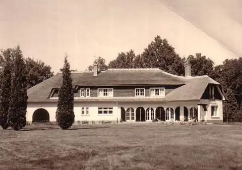 Kon. Astridlaan - Villa t Brukske 3 in de Kon. Astridlaan
