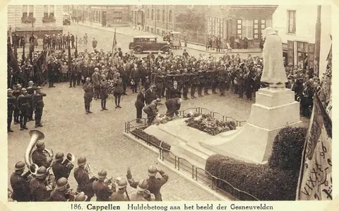 Louwke Poep - Huldebetoog - Hoelen 186