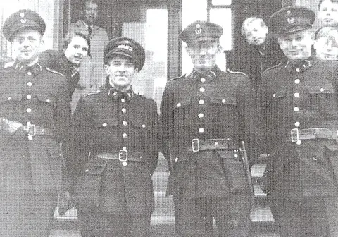 Pakkemannen 1942 (1942)
