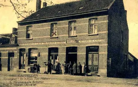 Cafe Huis ten Halven - Kapelsestraat in de Kapelsestraat