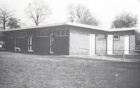 Putte - Grensstraat - Kleedkamers Voetbal SK Putte