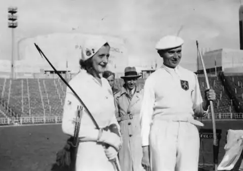 Adriaan Van Kolen - Wereldkapioen Boogschieten 1935 (1935)