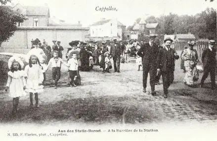 Station Kapellen - Barreel - Kon.Astridlaan in de Kon. Astridlaan